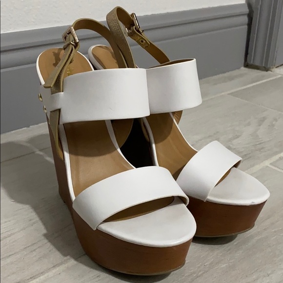 White Wedges (Heel) - Picture 6 of 6